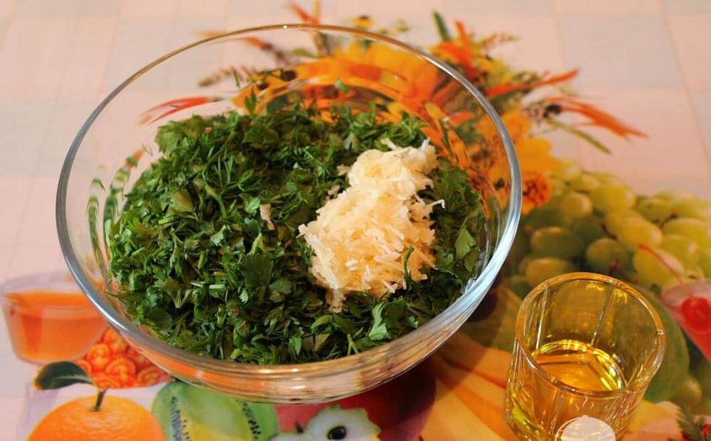 Pasta z natki pietruszki, czosnku i oliwy